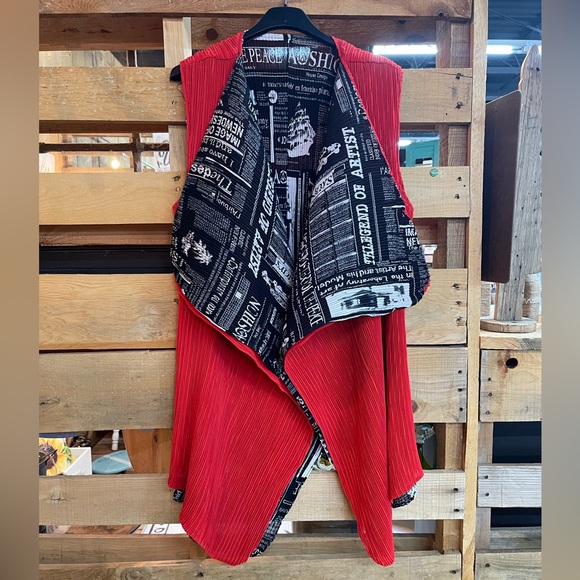 NWT Reversable Pleated Vest A282AC - Picture 7 of 10